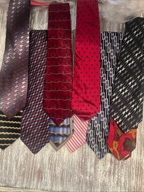 Lot of 10 Men's Assorted patterns and brands.  Tie - Classic Dress Accessory